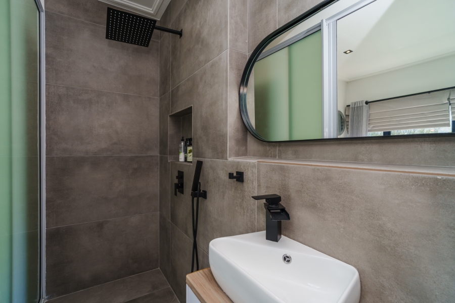 To Let 3 Bedroom Property for Rent in Hout Bay Western Cape